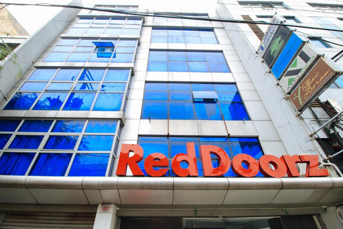 RedDoorz Plus @ San Marcelino Malate - Housity