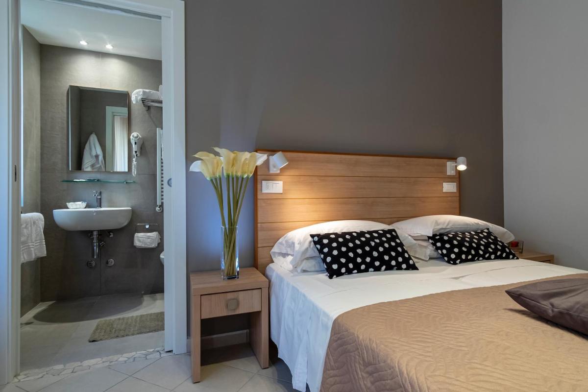 Hotel Mocambo - Housity