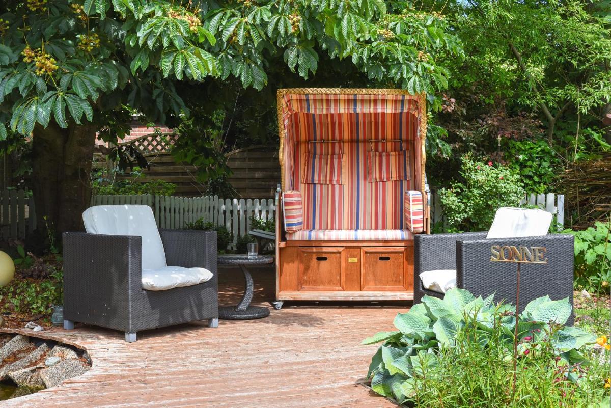 Ferienhaus Menschen, Meehr & wilder Wein - Housity