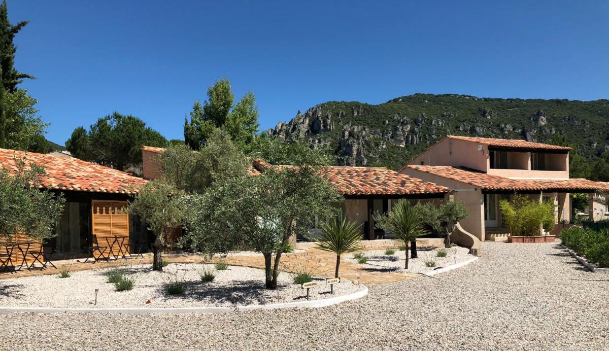 Vue générale sur la montagne ou vue sur la montagne depuis l'hôtel
