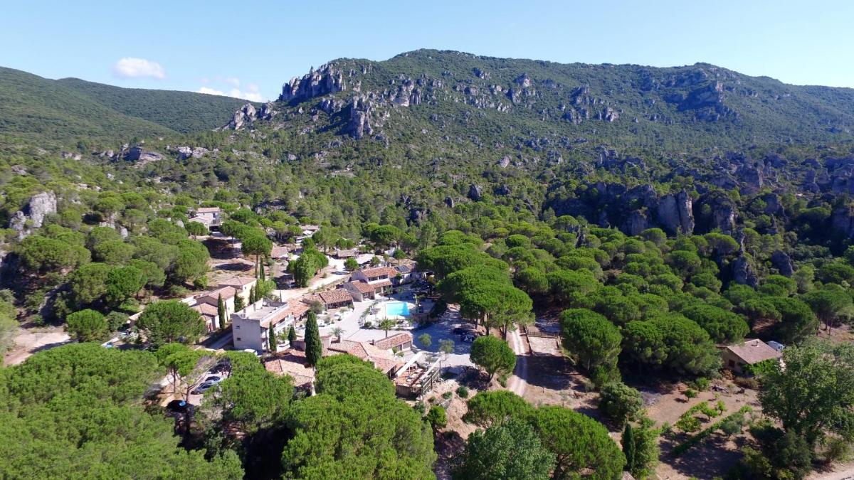 Vue générale sur la montagne ou vue sur la montagne depuis l'hôtel