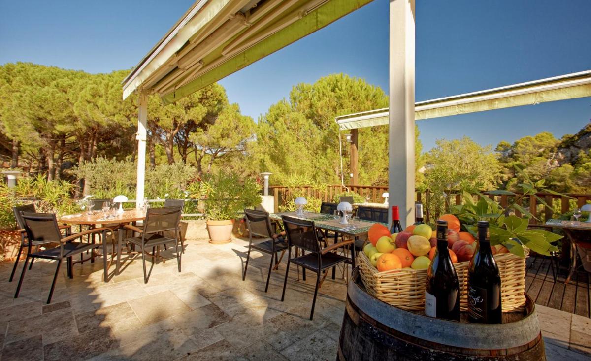 Restaurant ou autre lieu de restauration dans l'établissement Auberge Val Moureze Hôtel & Spa