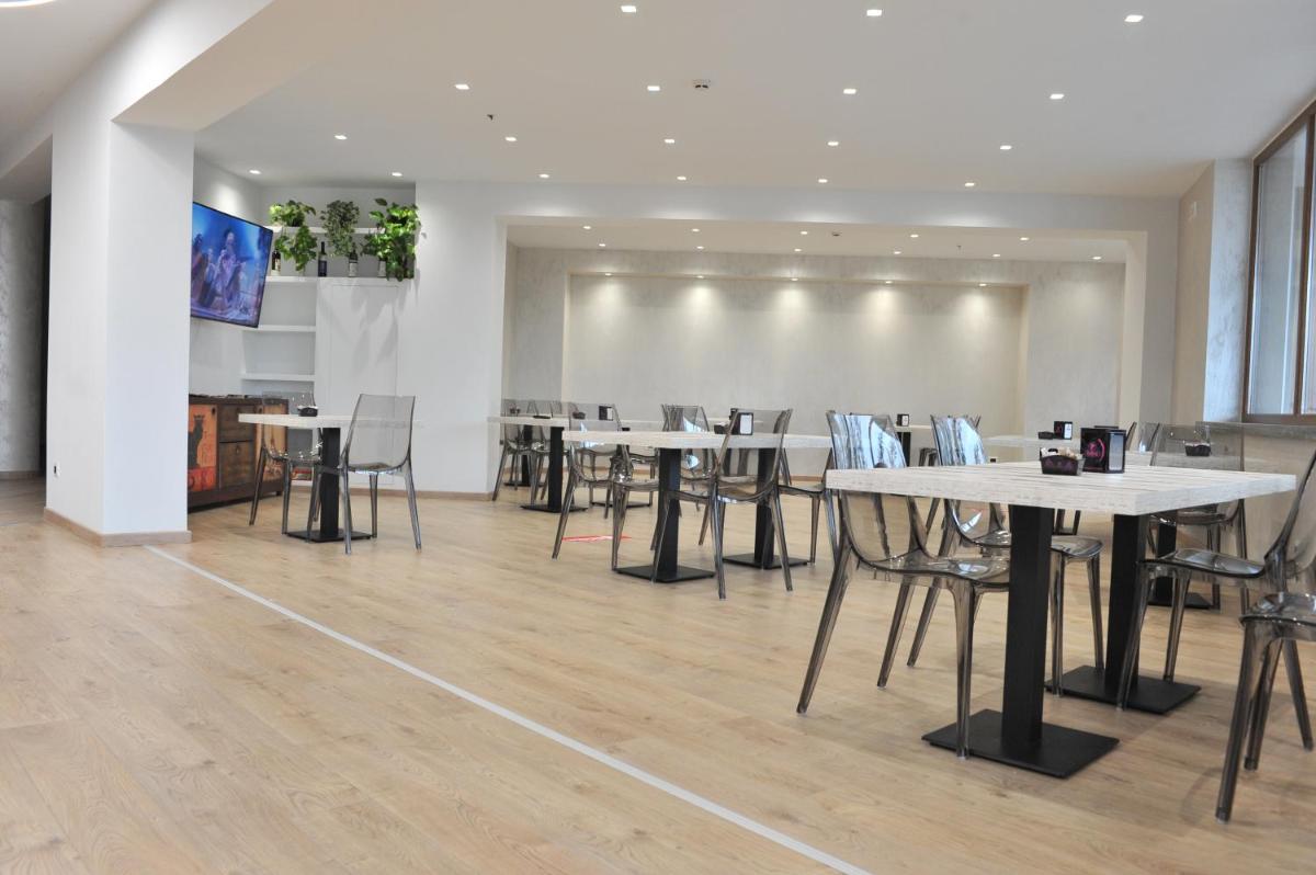 Hotel Theotokos - Housity