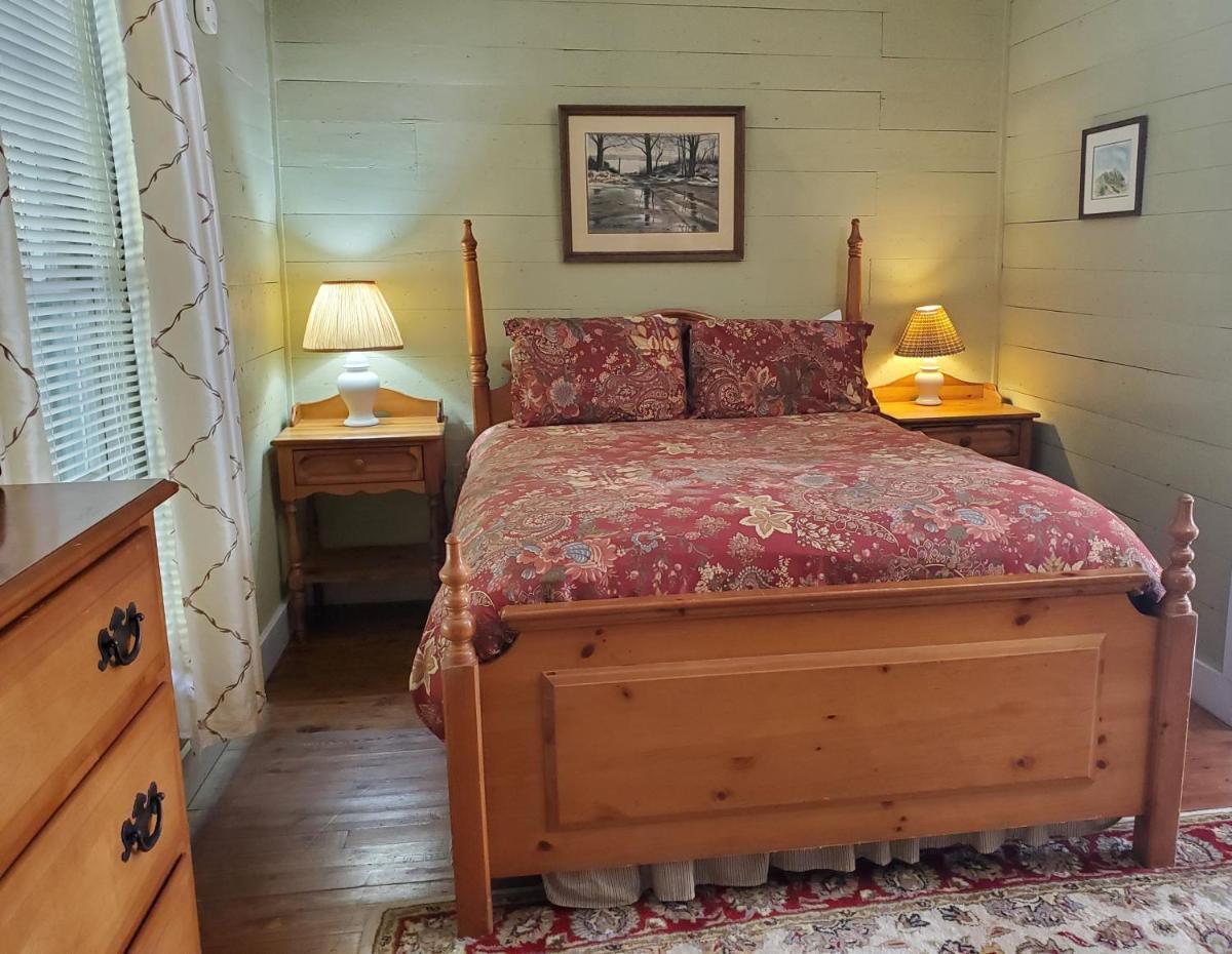 The Cabins at Healing Springs - Housity