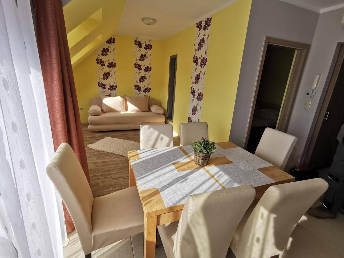 Szabó Apartman - Housity