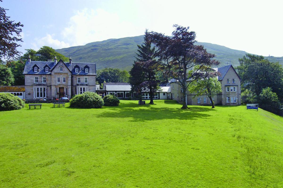 The Caledonian Claymore Hotel - Housity