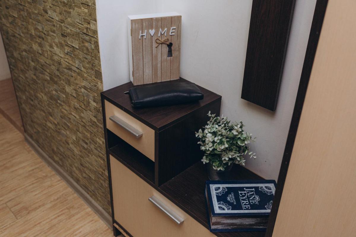 Apartments Illinskaya 2 floor 2 room - Housity
