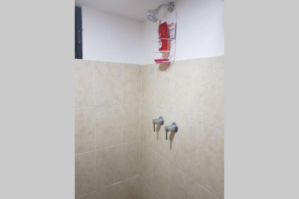 Depto. MAIA: A/C, agua caliente, WiFi, tv, cable. - Hizvo