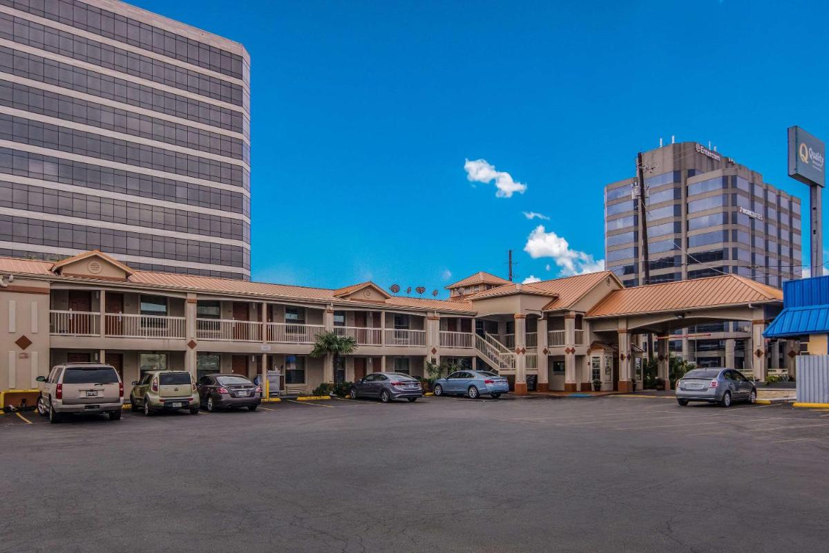 Quality Inn & Suites Dallas-Cityplace - Housity