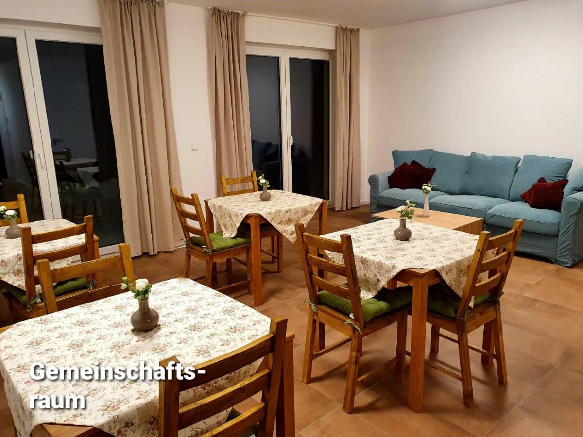 Gästehaus Traunreut - Monteur und Gästezimmer - - Housity