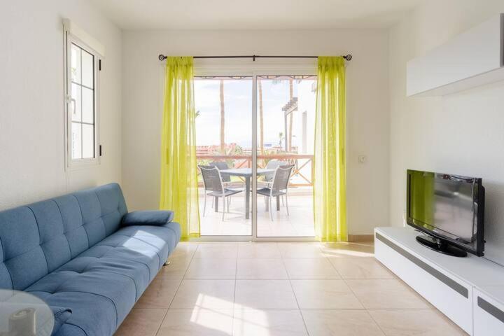 Costa Adeje Luxury Mango - Housity