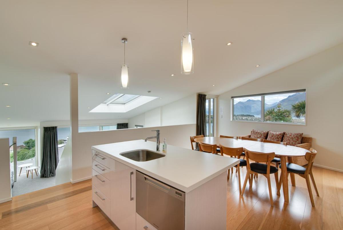 Highview Retreat - Housity