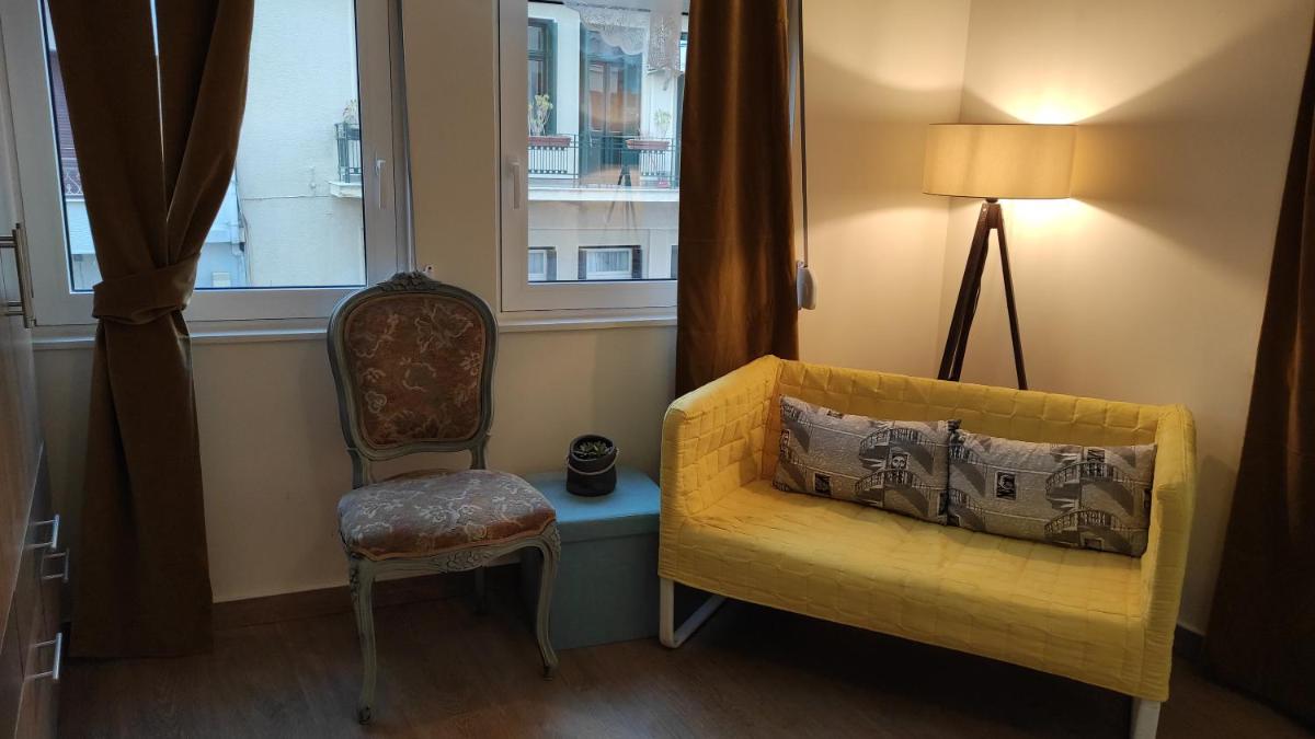 Athens Living room - Housity