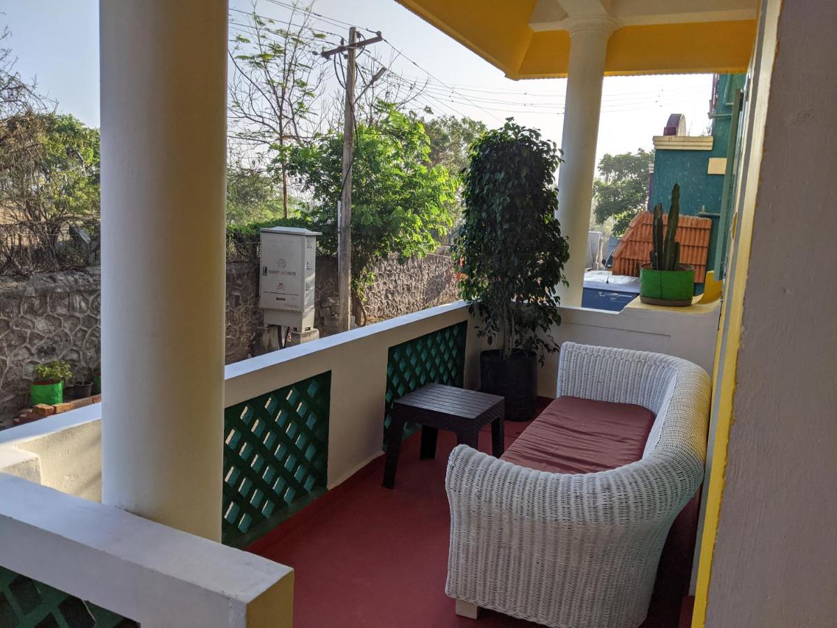 Blue Moon Guest House - Housity