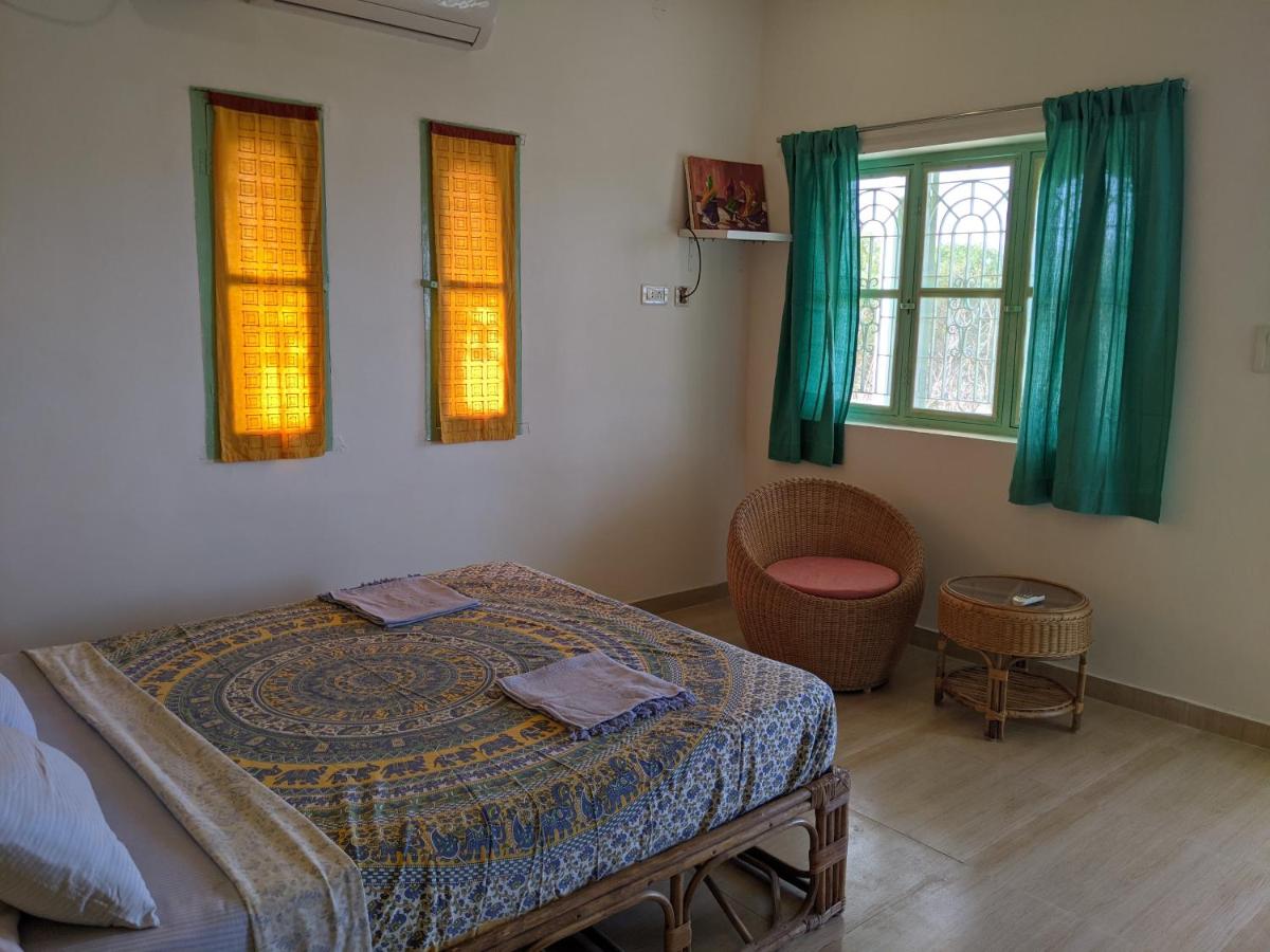 Blue Moon Guest House - Housity