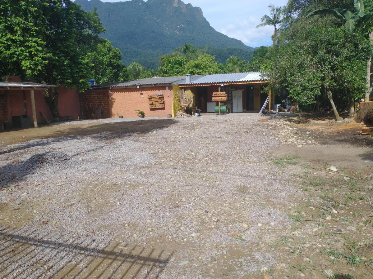 Camping Beira Rio - Housity