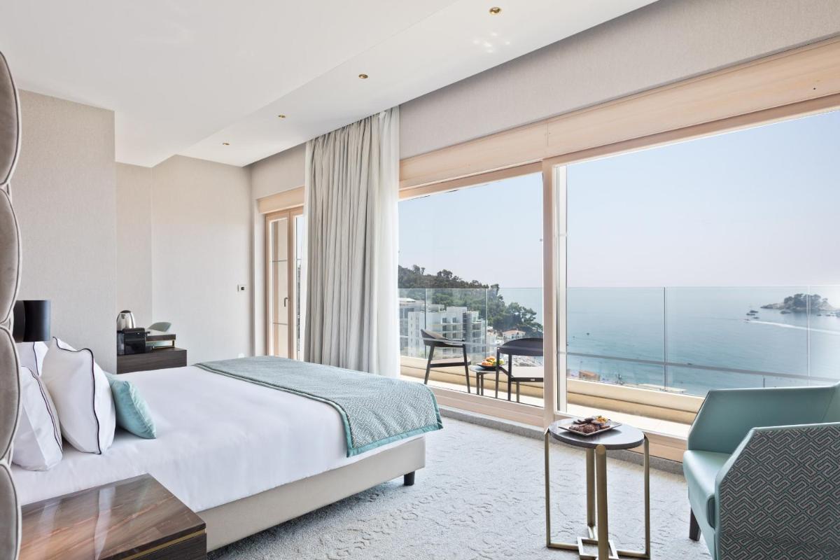 Hotel AMI Budva Petrovac - Housity