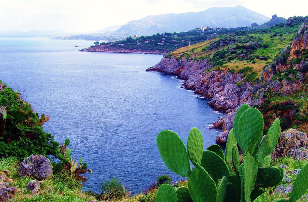 Appartamento a pochi metri dal mare Pensaci Giacomino - Housity