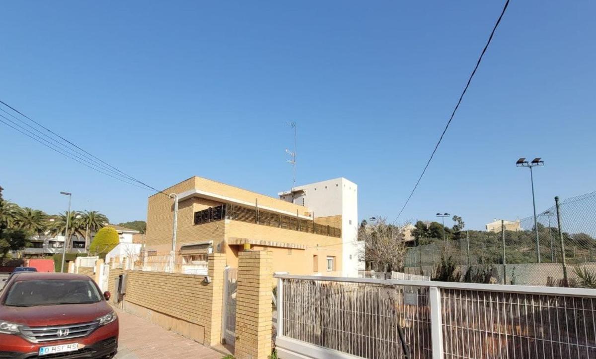 Can Stella, luminoso apartamento de playa en Costa Dorada - Tarragona - Hizvo