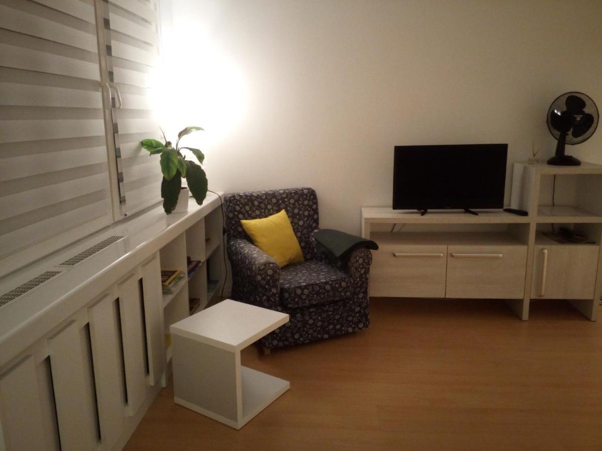 Apartament UŚMIECH - Housity