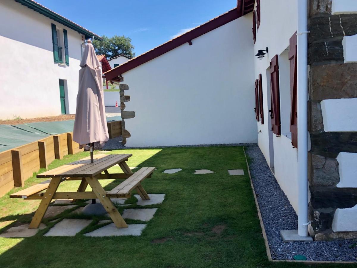 Duplex rénové - Ferme basque du XVIIIe - Housity