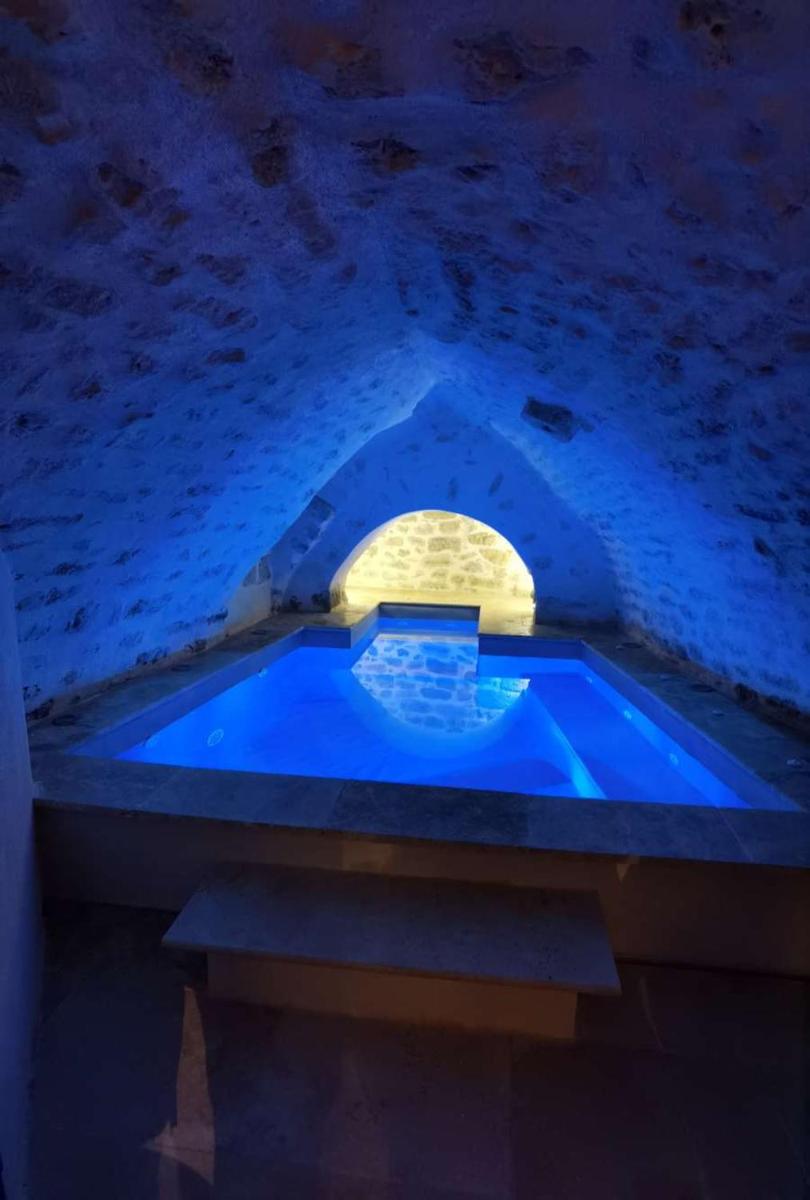 LE SPA INSOLITE DE MALAUCENE - Housity