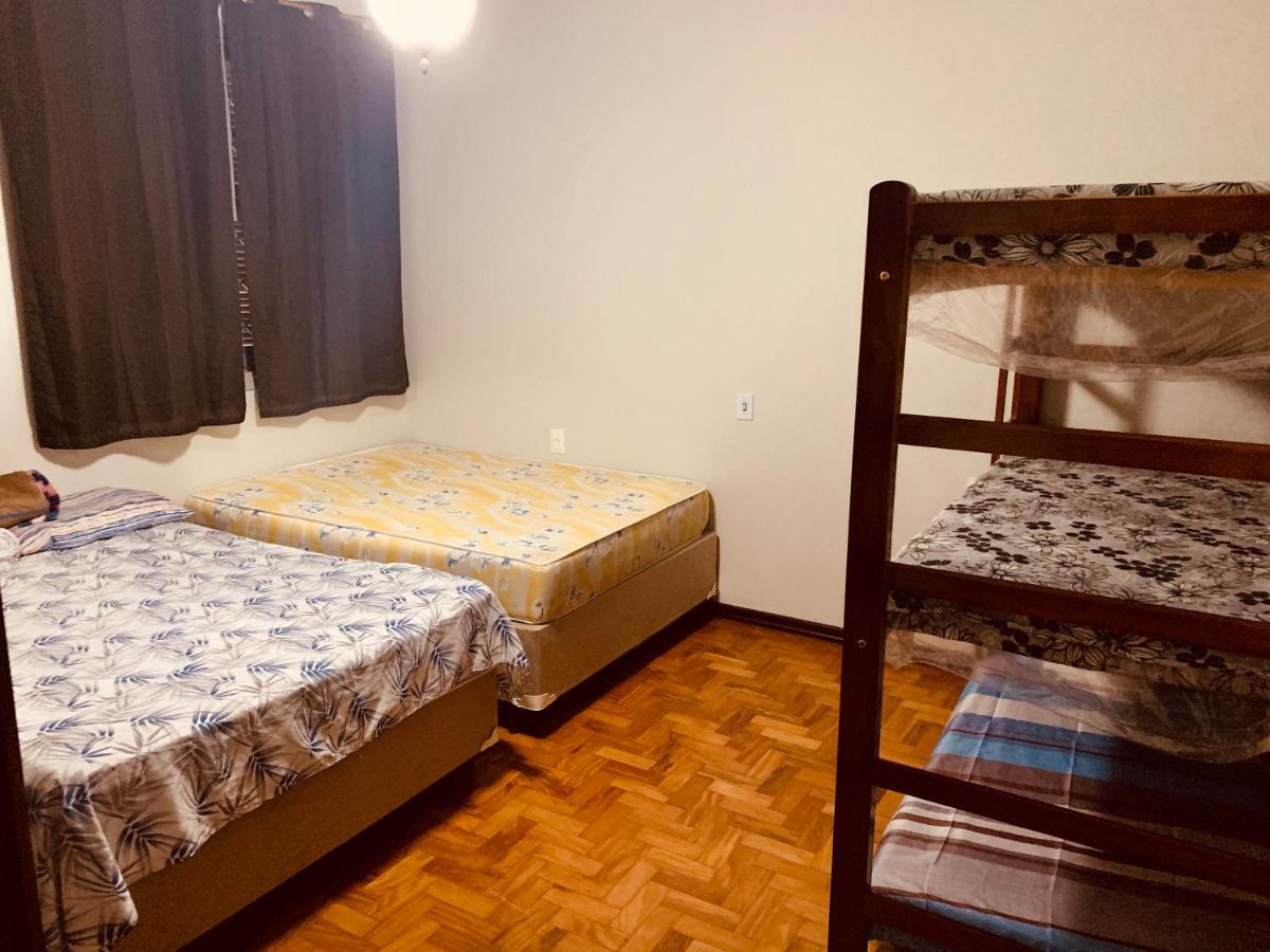 Casa Familiar Proença 15 solteiros ou 21 se 2 nas camas de casais - Housity