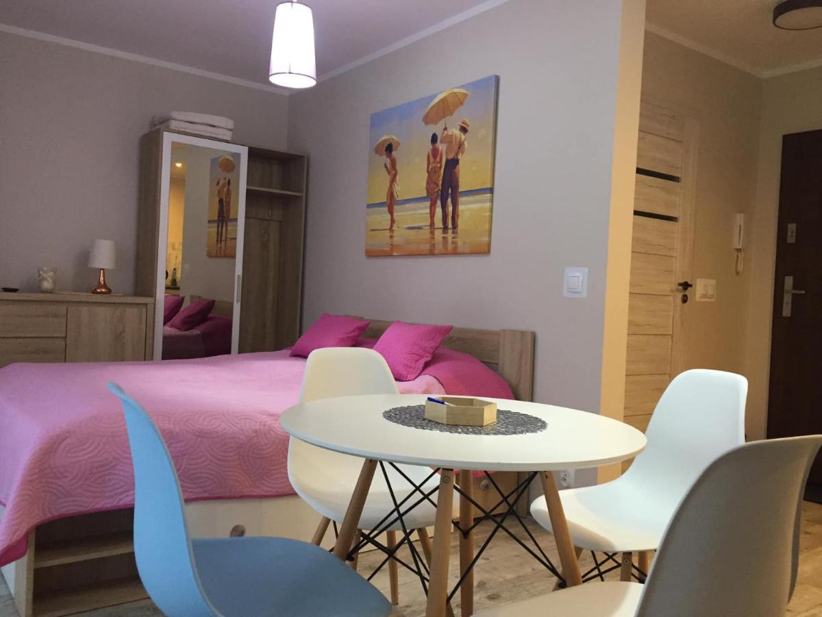 Apartament Osiemnastka, nad morzem, najwygodniejszy dla par, jednopokojowy typu studio - Housity