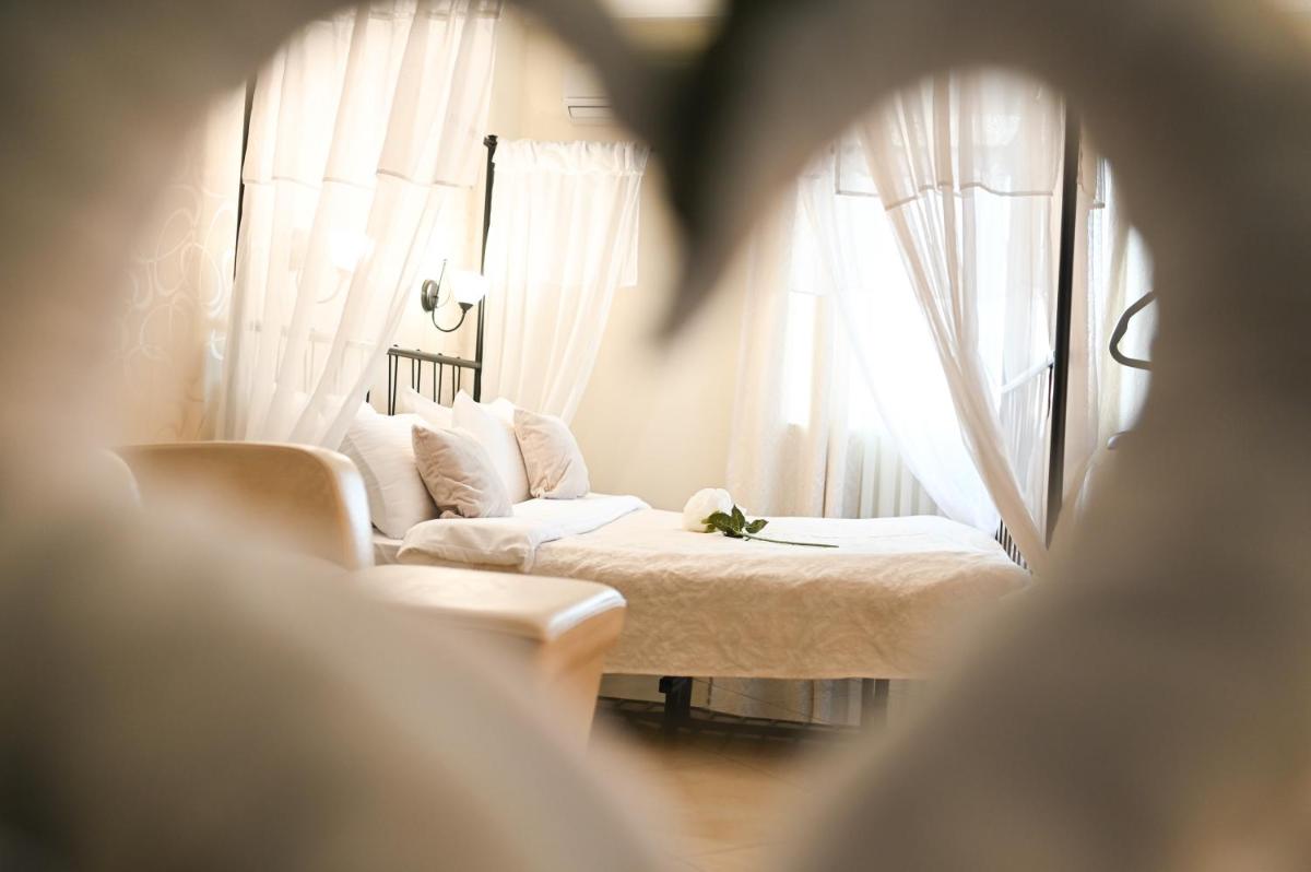 Garni Hotel Dash - Housity