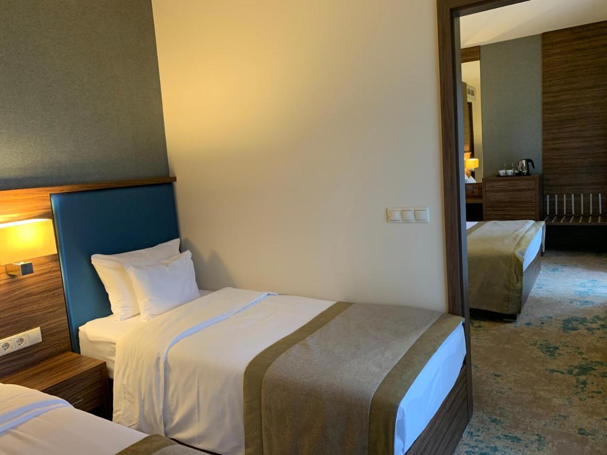 Barack Thermal Hotel and Spa - Housity