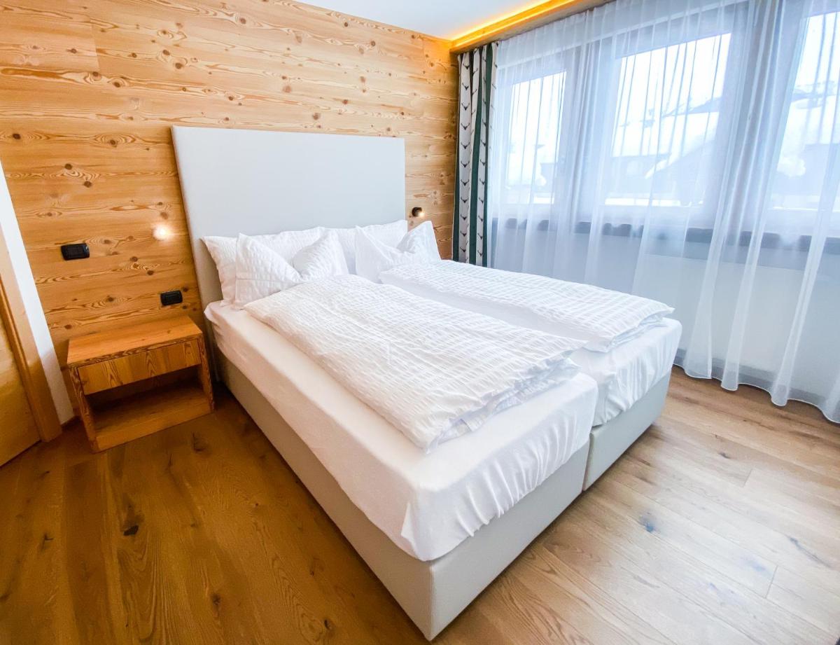 Lares Garden House - Housity