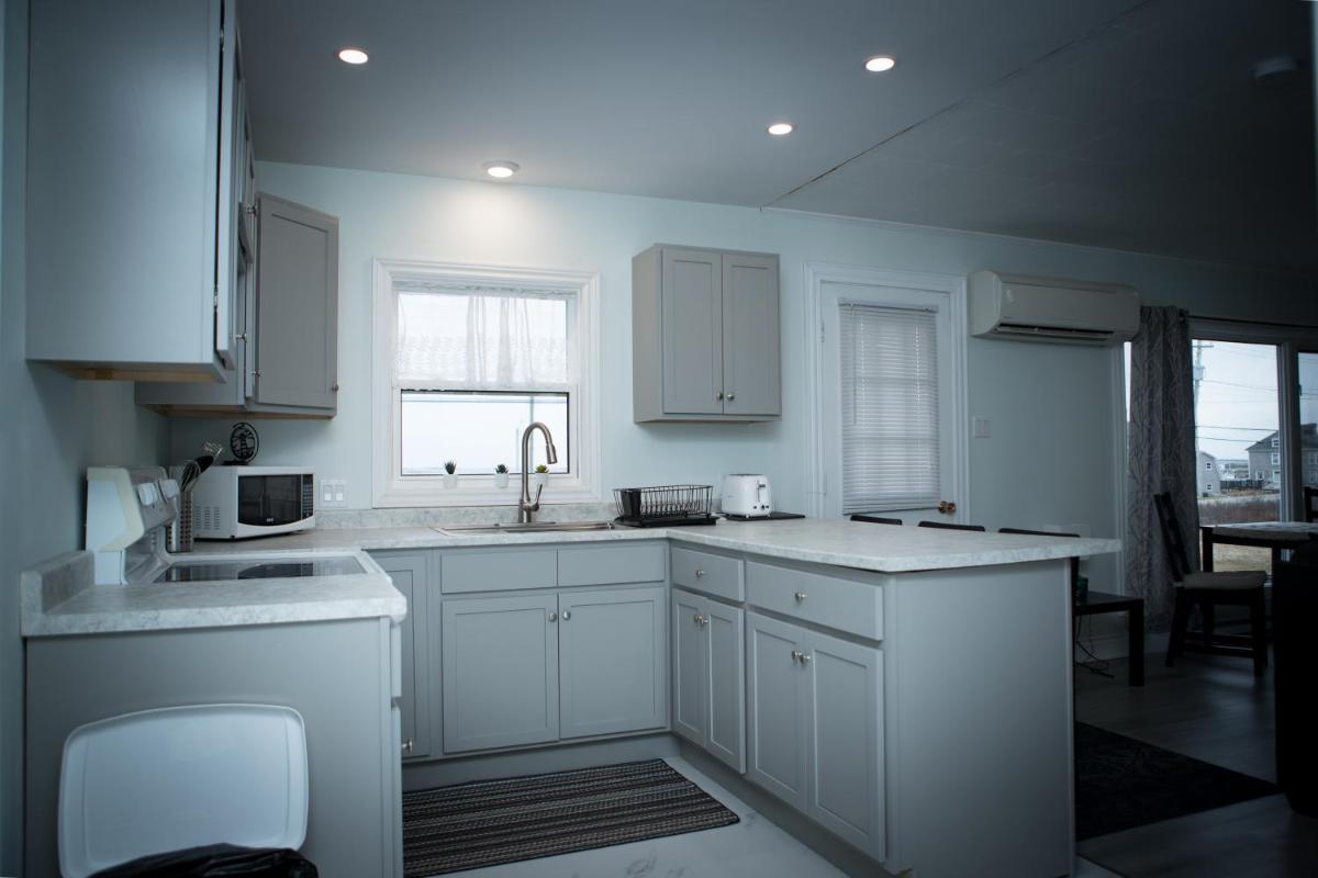 Clark's Harbour House - Housity