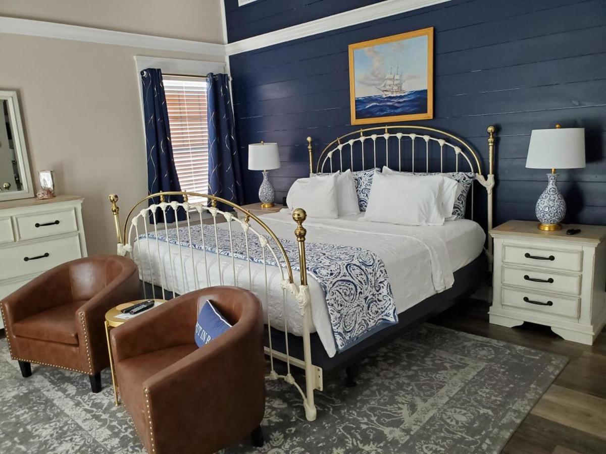 Anchor Inn Boutique Hotel - Housity