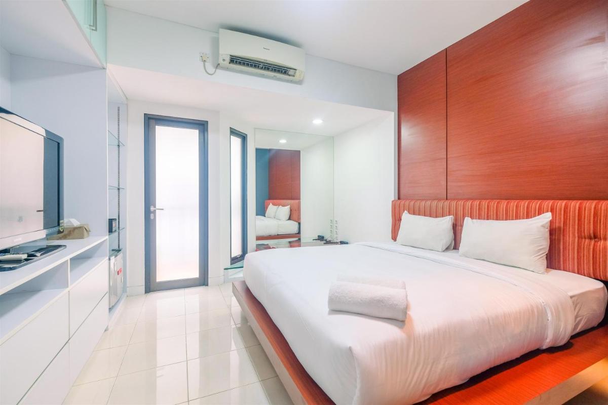 Comfort Studio Tamansari Sudirman Apartment By Travelio - Housity