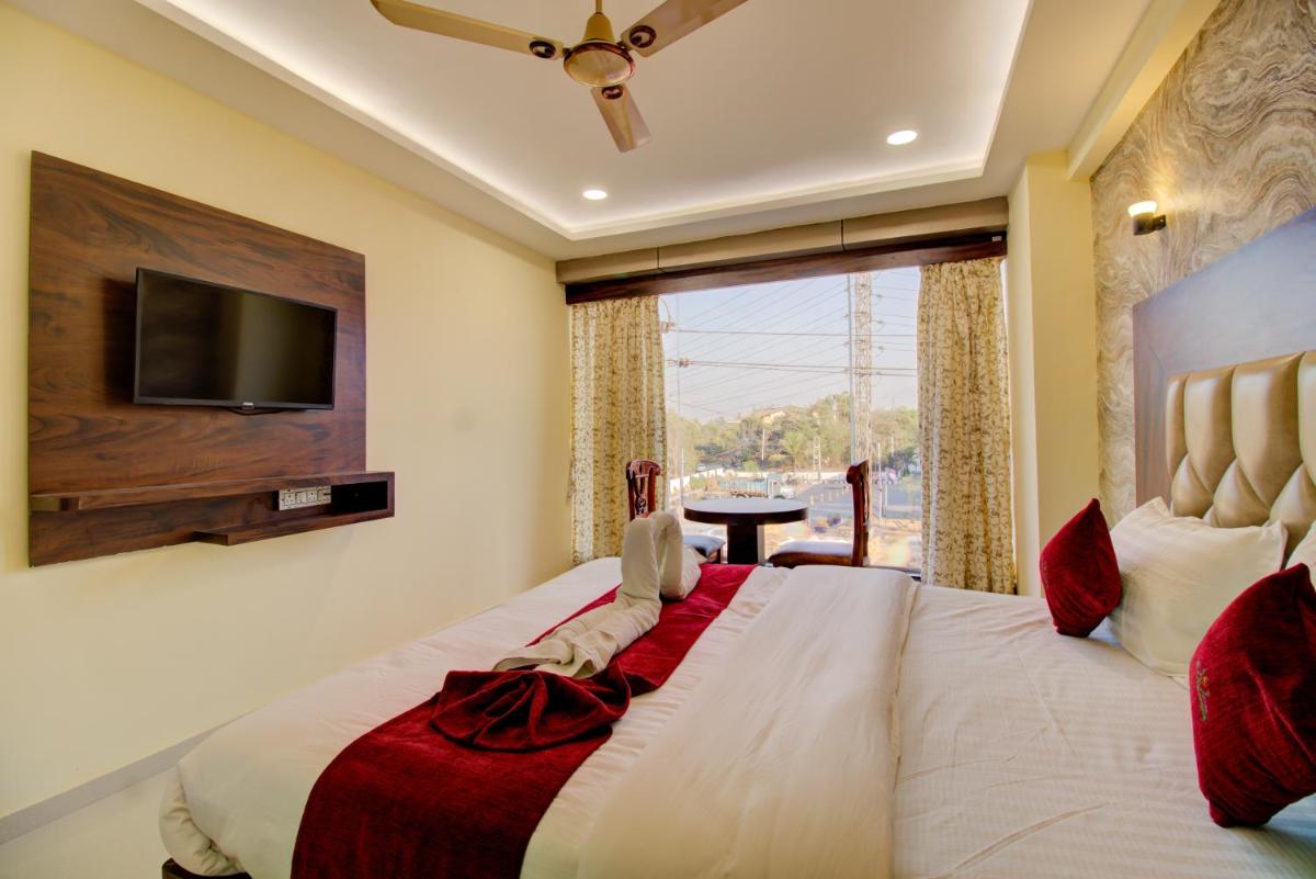 Hotel Samaira Residency,Dombivali - Housity