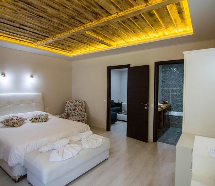 Archontiko Liamas - Housity