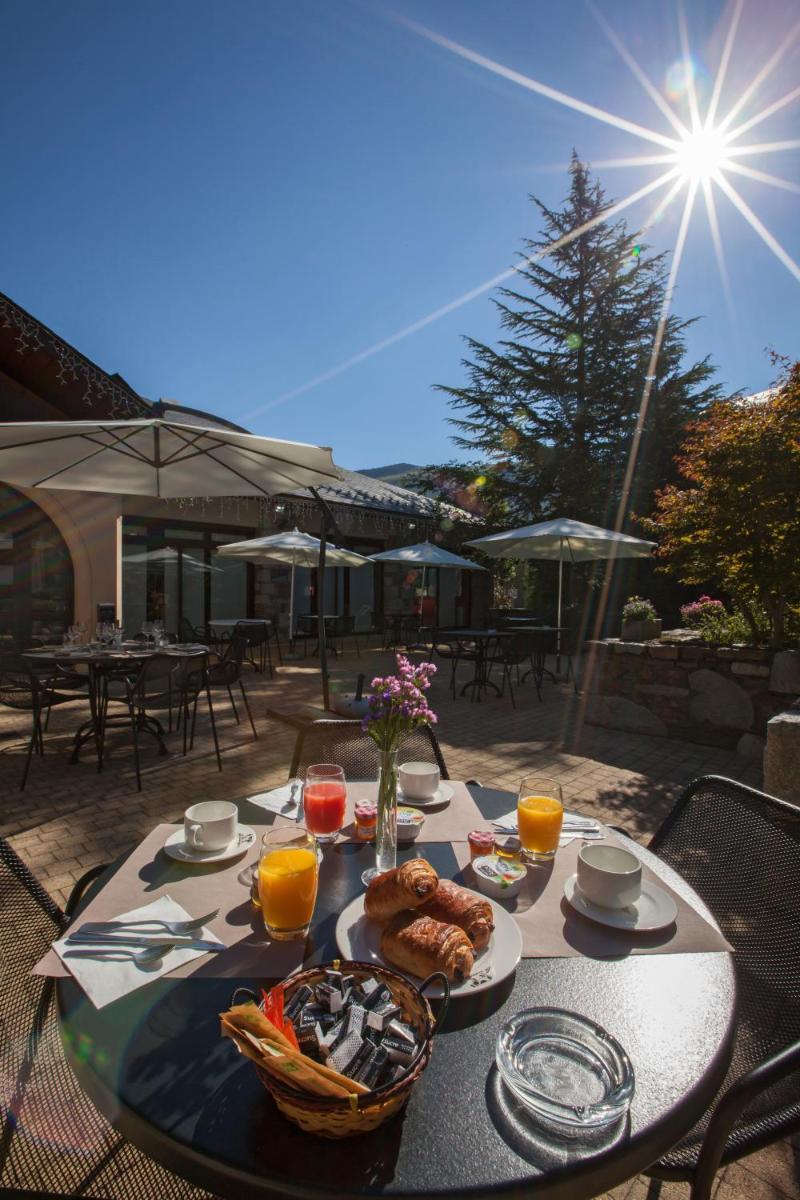 Nourriture dans l'hôtel ou à proximité