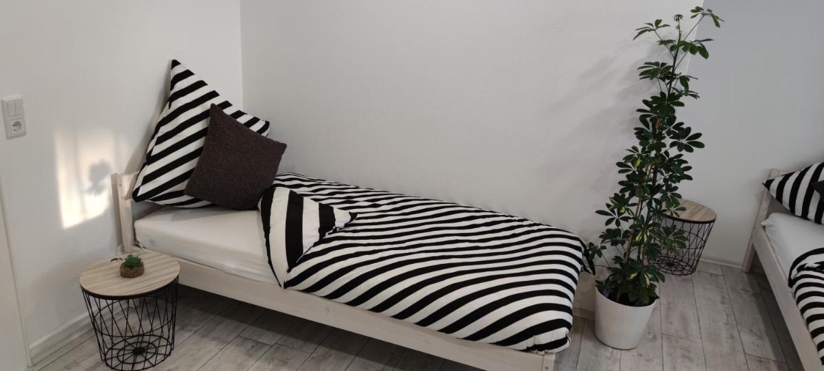 Schöne, renovierte und optimal gelegene Wohnung - Housity