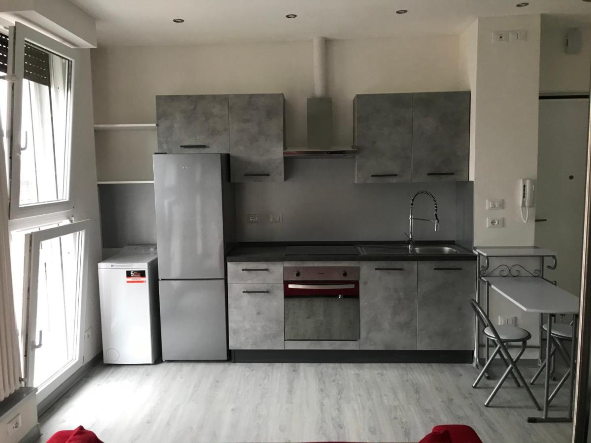 Itremoschettieri - Housity