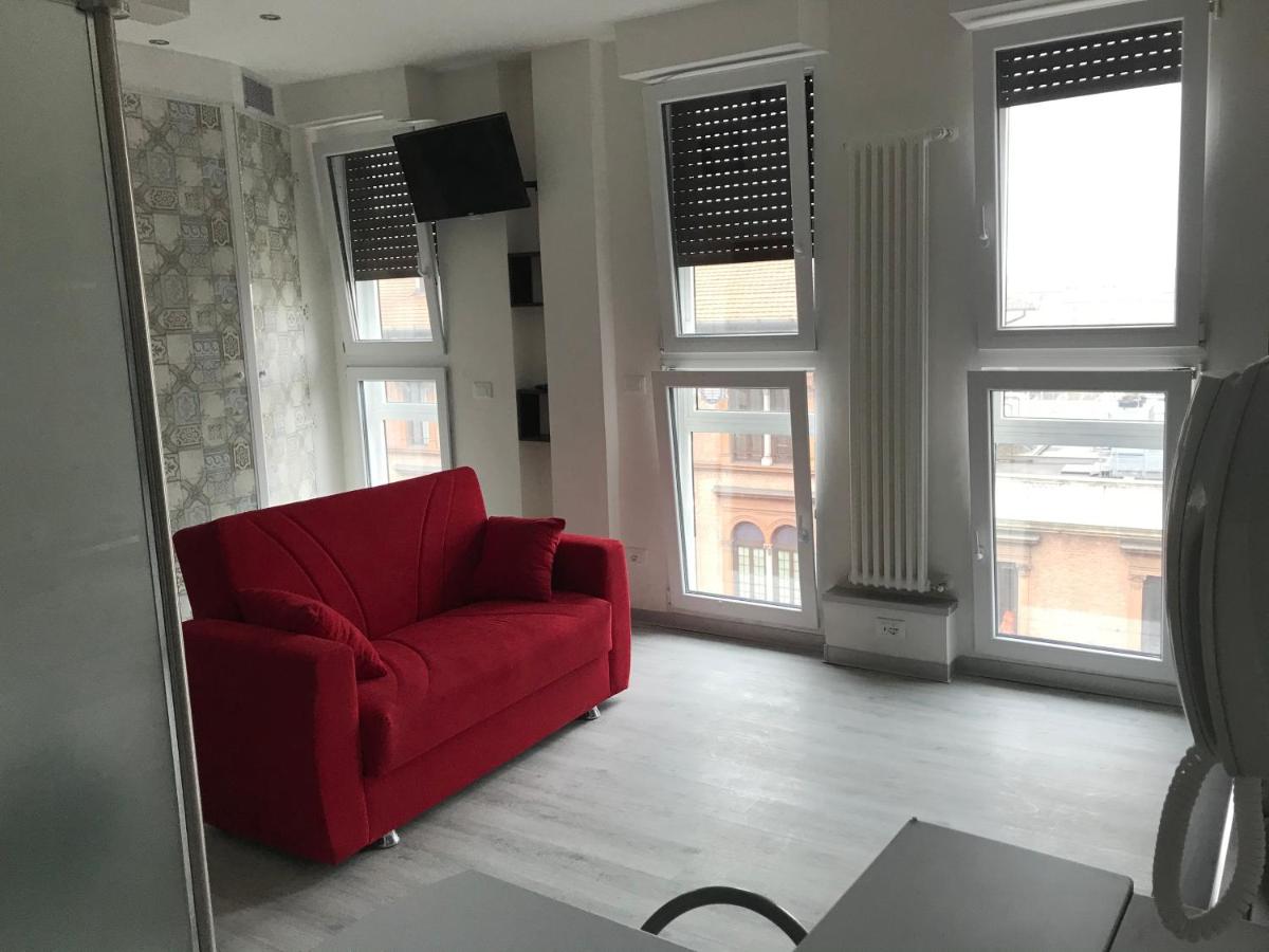 Itremoschettieri - Housity
