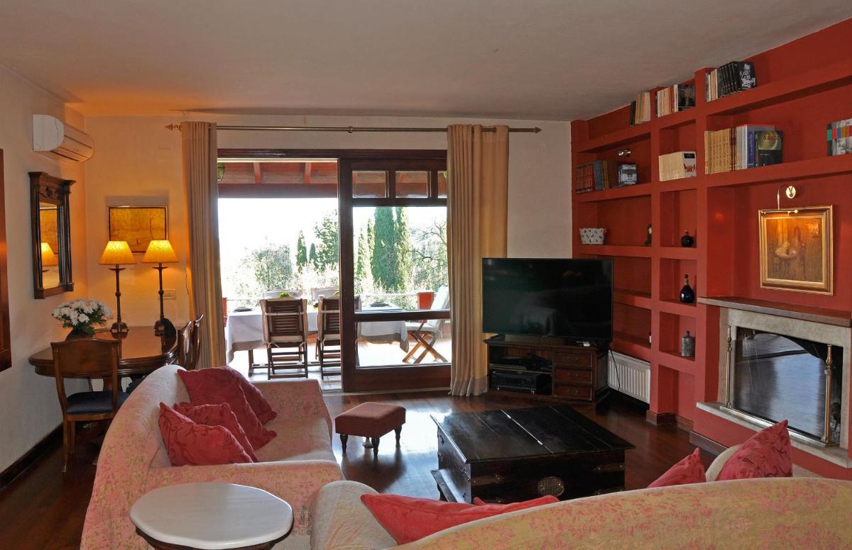 Postatiko Holiday Home Central Corfu - Housity