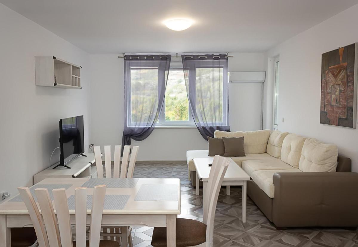 Apartment Lilia - Housity