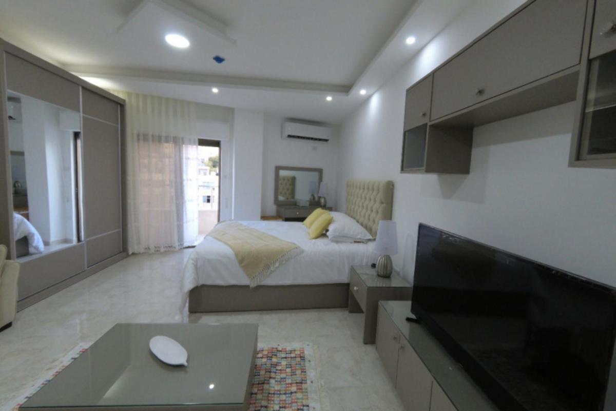 Amazing one Bedroom Apartment in Amman Elwebdah 1 - Housity