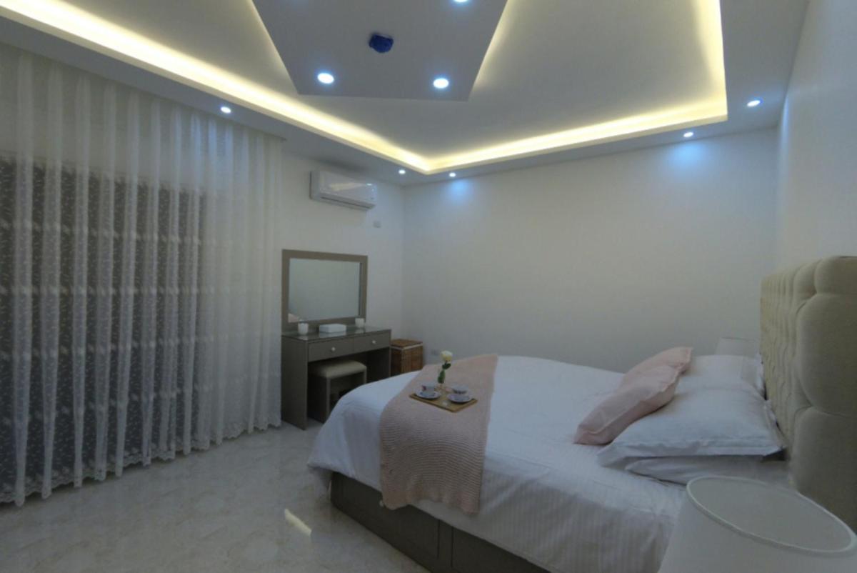 Amazing one Bedroom Apartment in Amman Elwebdah 1 - Housity
