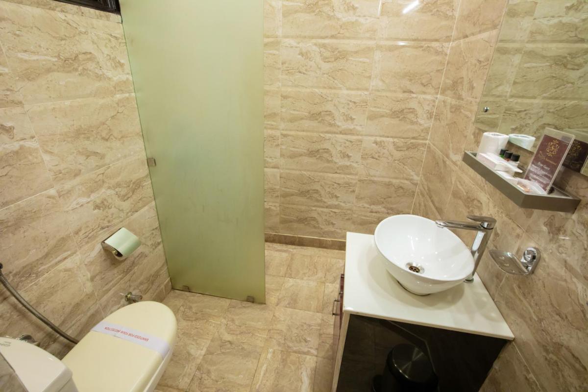 HOTEL SURYA INTERNATIONAL - Housity