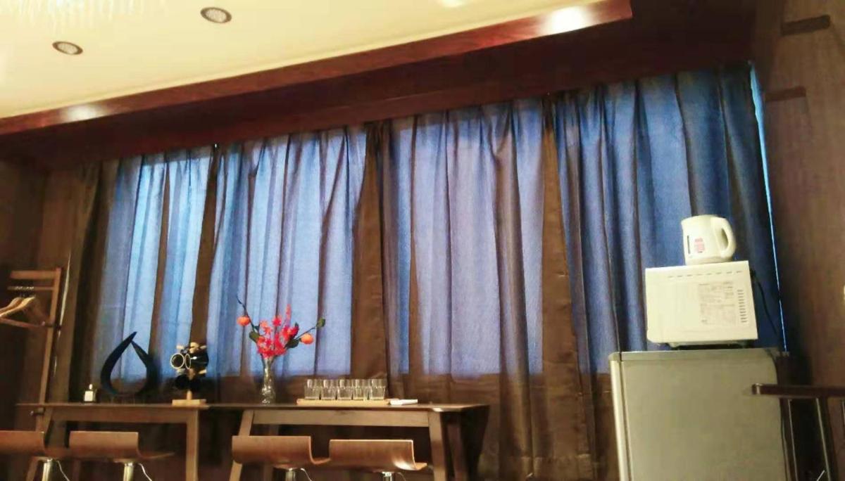 Sun Hotel - Housity