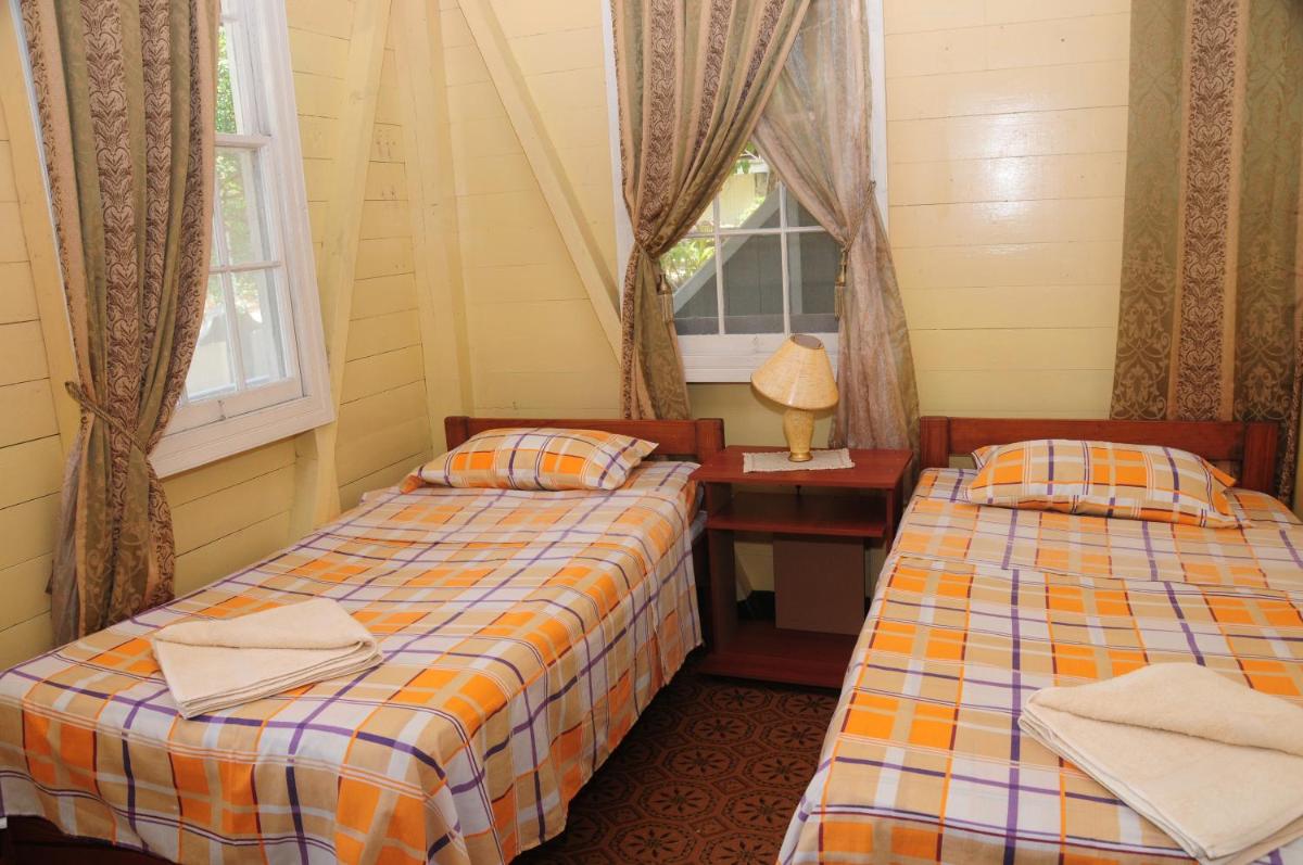 Coconut Paradise Lodge - Housity