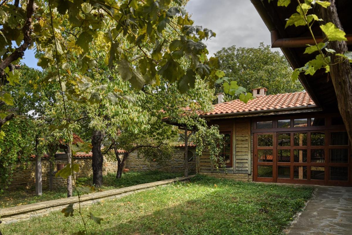 Sandiova - Housity