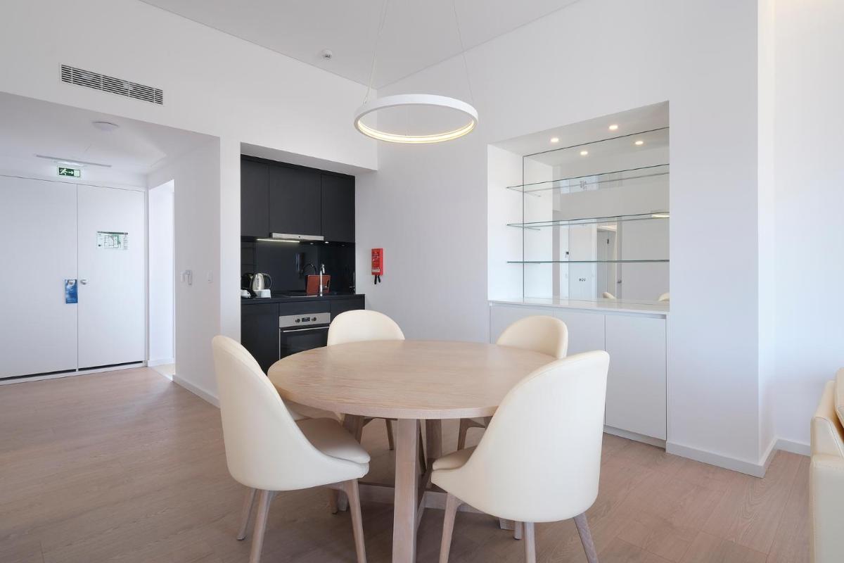 A cozinha ou kitchenette de Royal Obidos Scenic Resort