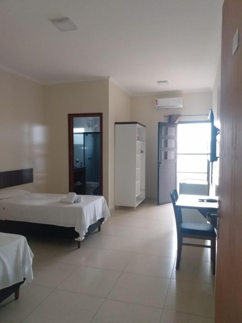 Hotel Martins - Housity